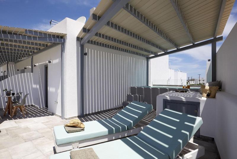 Amara Santorini Hotel Kamári